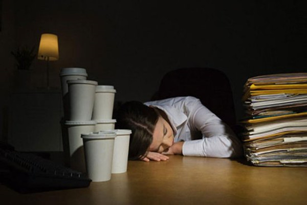 夜貓子注意！早睡才能保持好心情