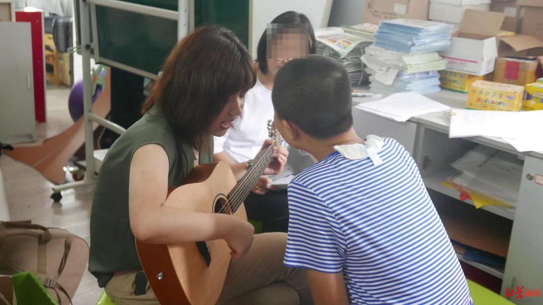 通過音樂聆聽、想象、演奏建立鏈接